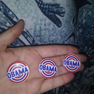 🐦Obama election pin/ badge